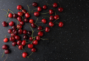 Dark Sweet Cherries May Help Slow Aggressive Breast Cancer, Mouse Study Suggests