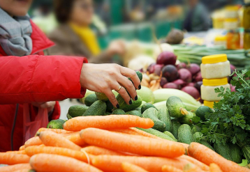 Study Finds 'Forever Chemicals' on California Fruits and Vegetables