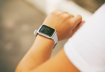 Experts Weigh in on Digital Health Wearables for Neurological Health